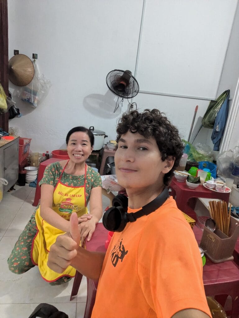A Selfie with a Vietnamese chef that makes clams rice.